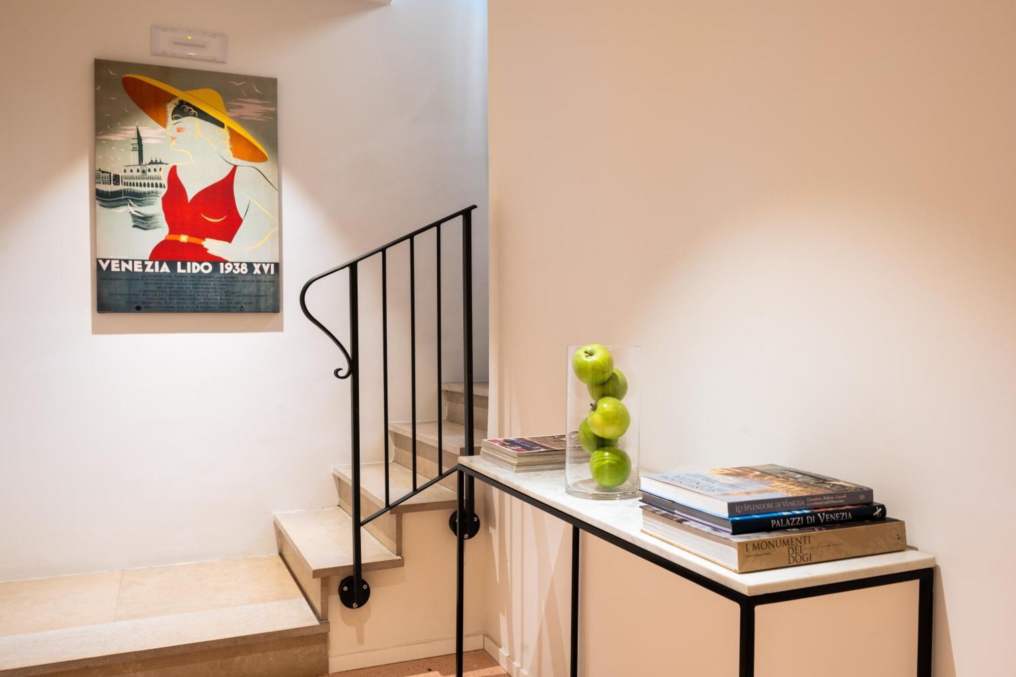 Palazzo Miracoli Apartments ヴェネツィア エクステリア 写真