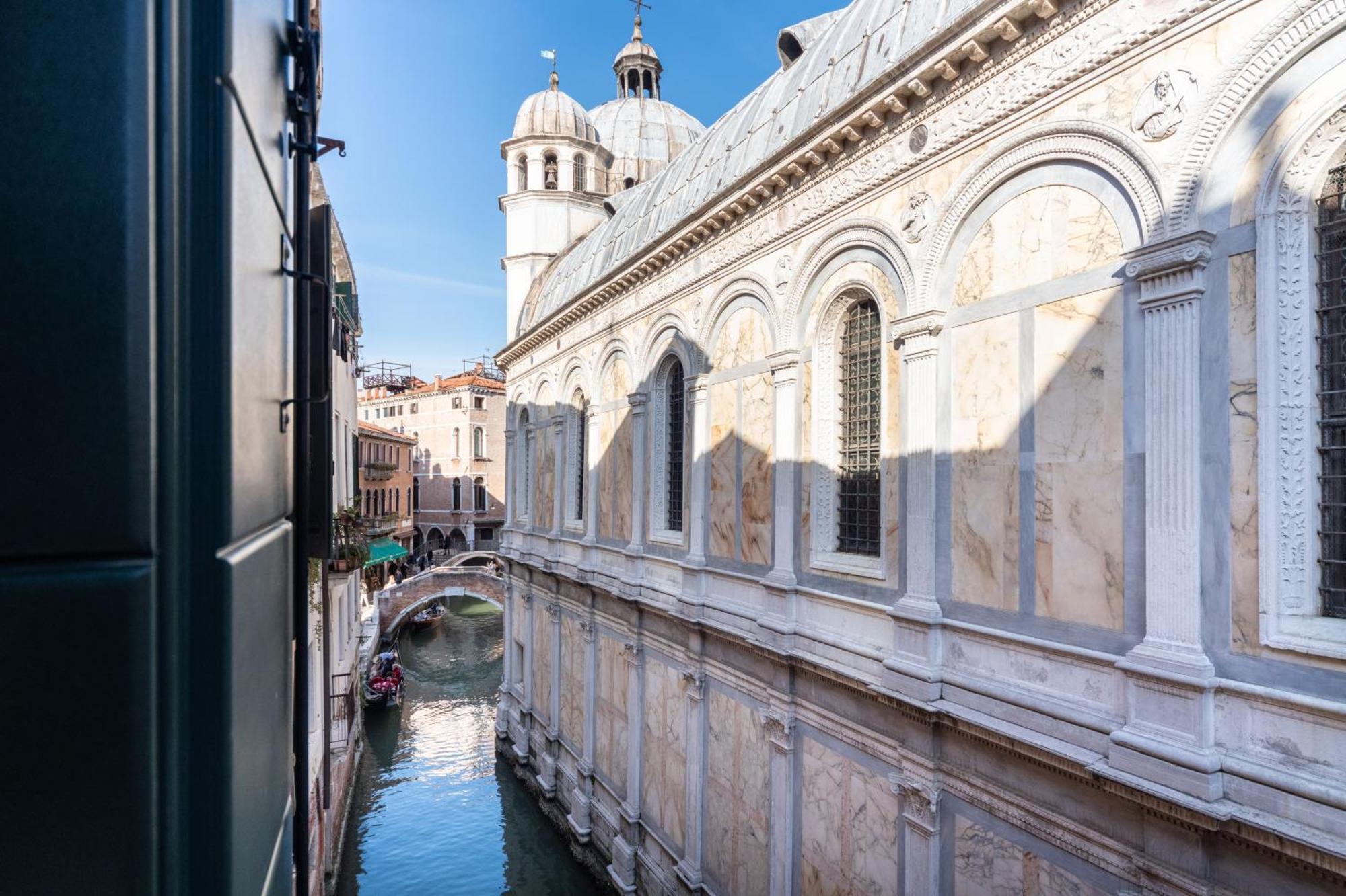 Palazzo Miracoli Apartments ヴェネツィア エクステリア 写真
