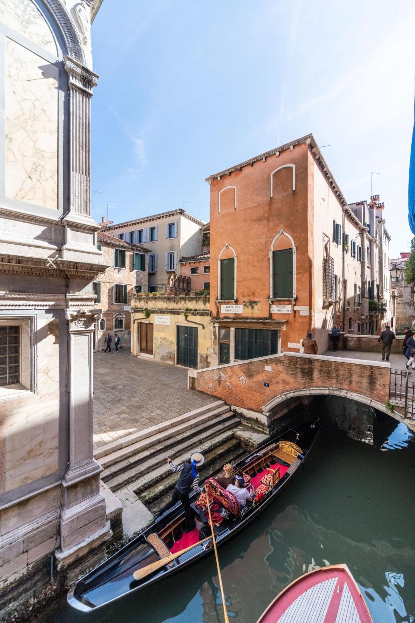 Palazzo Miracoli Apartments ヴェネツィア エクステリア 写真